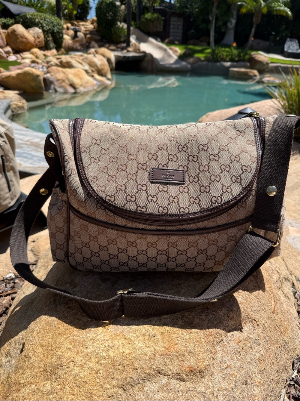 Gucci Beige/Brown GG Canvas Messenger Bag with diaper change pad !